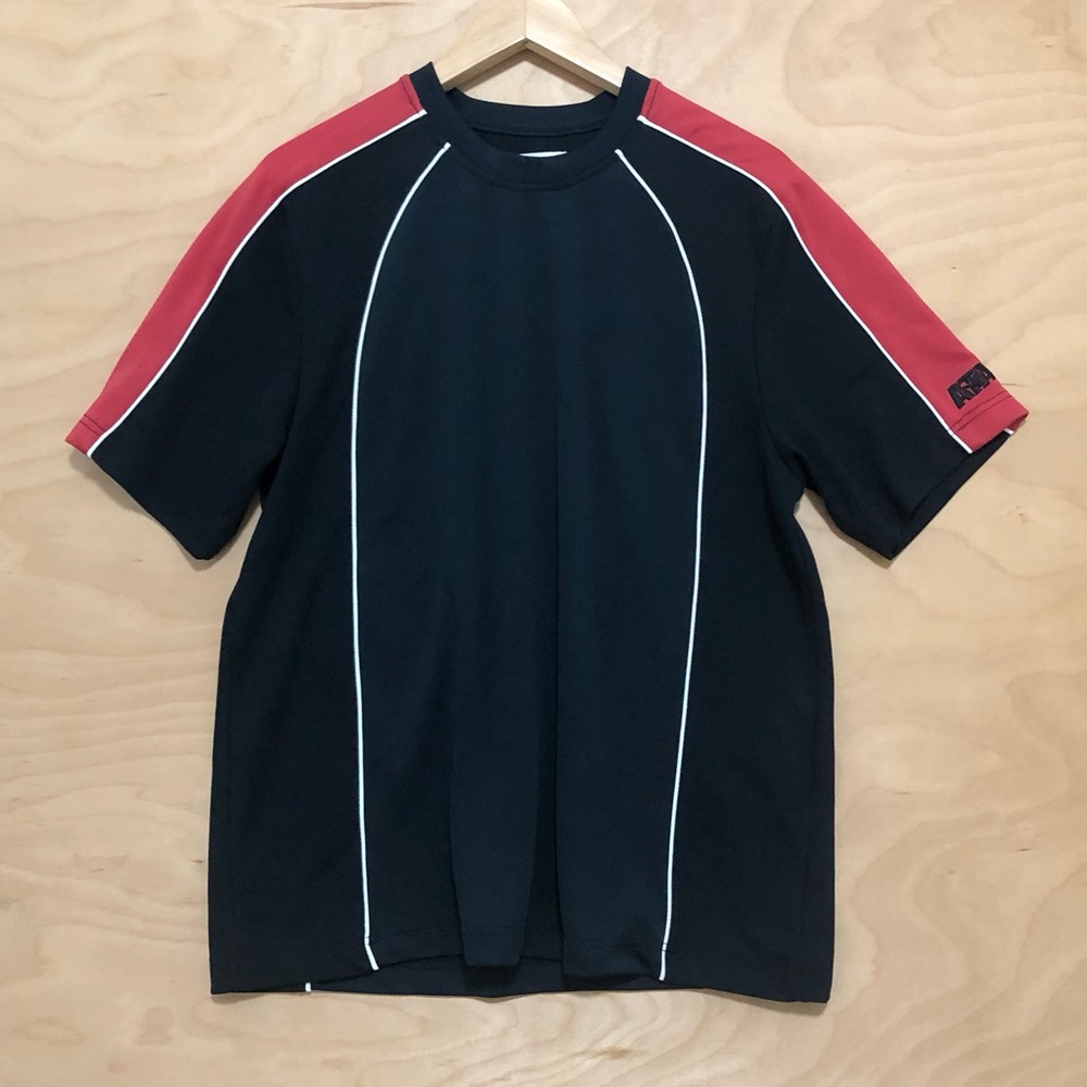 World Martial Arts Black T-Shirt with Red Shoulder Panels Sport Mens Size M.